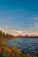 На одном из берегов