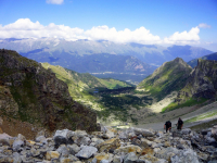 почти залезли