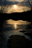 Закат у озера