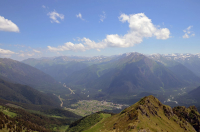 высоко высоко в горах....