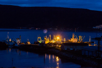 Ночной рыбный порт