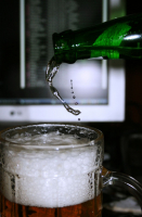 ...тихий шум пены,а во рту предвкушение