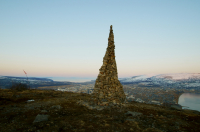 :(завалилась