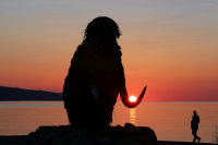 Если вернётесь, он дождётся...