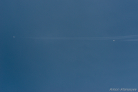 пара Ту-95  в небе  Магадана