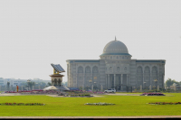 Памятник Корану