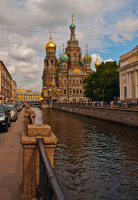 И купола на храмовых вершинах крестами золотыми завершили ...