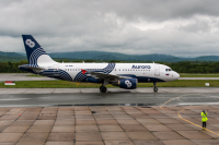 фотограф и самолет