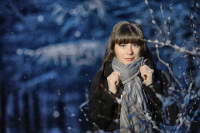 в тёмно синем лесу