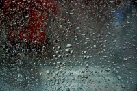Капли дождя...