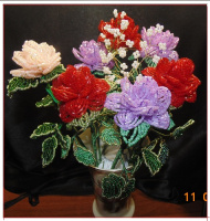 Розы в вазе